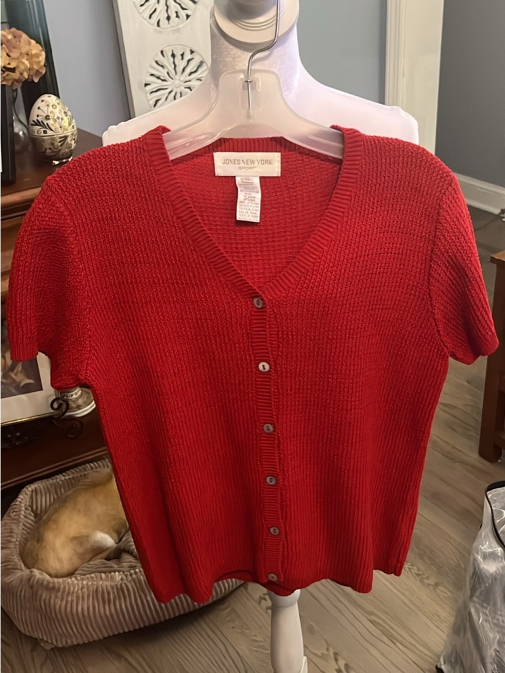 Jones New York Red V-Neck Short-Sleeve Button Front Knit Top